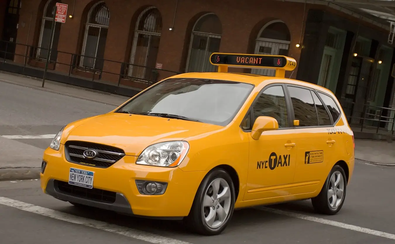 Kia Rondo Taxi Overview